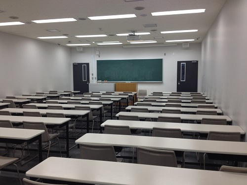 �������P