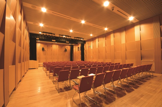 ���z�[��